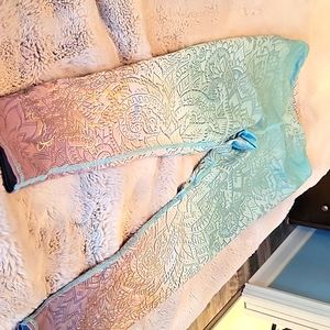 Evolution and creation yoga pants